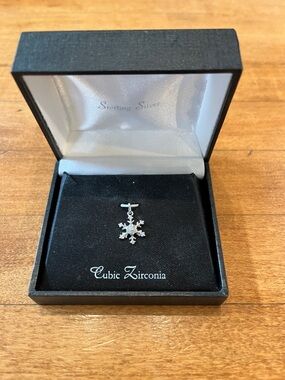 Sterling Silver Snowflake Cubic Zirconia Pendant - Silver